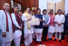 ৪১৯.২৬ কোটি টকাৰ ঘাটি বাজেট দাখিল বিত্তমন্ত্ৰী জয়ন্ত মল্ল বৰুৱাৰ