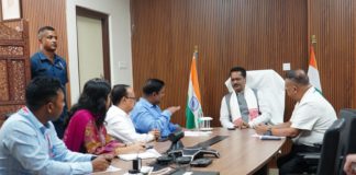 জনমুখী স্বাস্থ্যসেৱা নিশ্চিতকৰণৰ লক্ষ্যৰে বিভাগীয় কাৰ্যালয়সমূহ পৰিদৰ্শন স্বাস্থ্যমন্ত্ৰীৰ